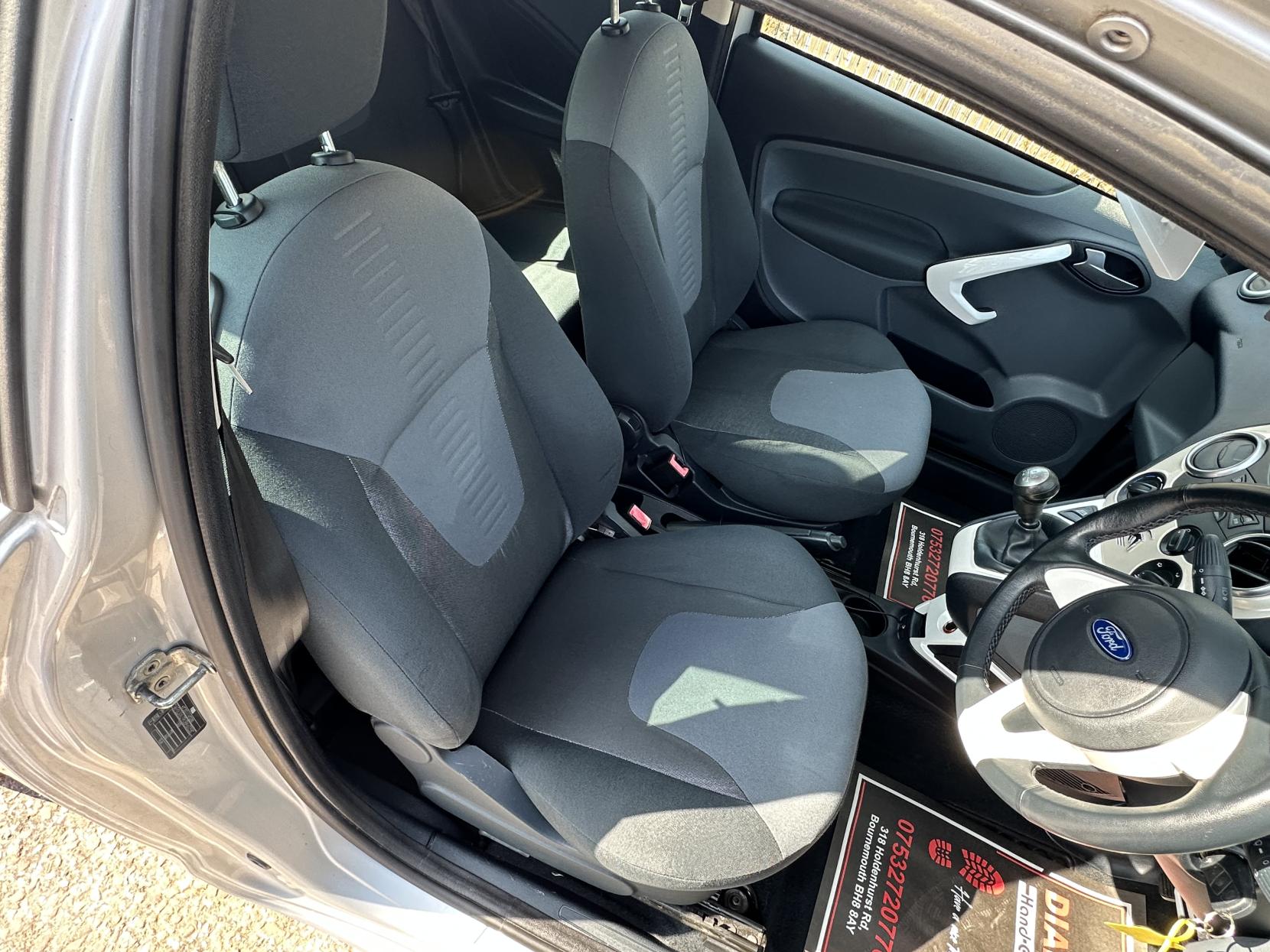Ford Ka 1.2 Zetec Hatchback 3dr Petrol Manual Euro 5 (s/s) (69 ps)