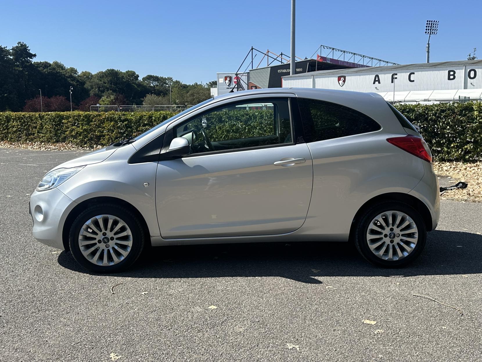 Ford Ka 1.2 Zetec Hatchback 3dr Petrol Manual Euro 5 (s/s) (69 ps)