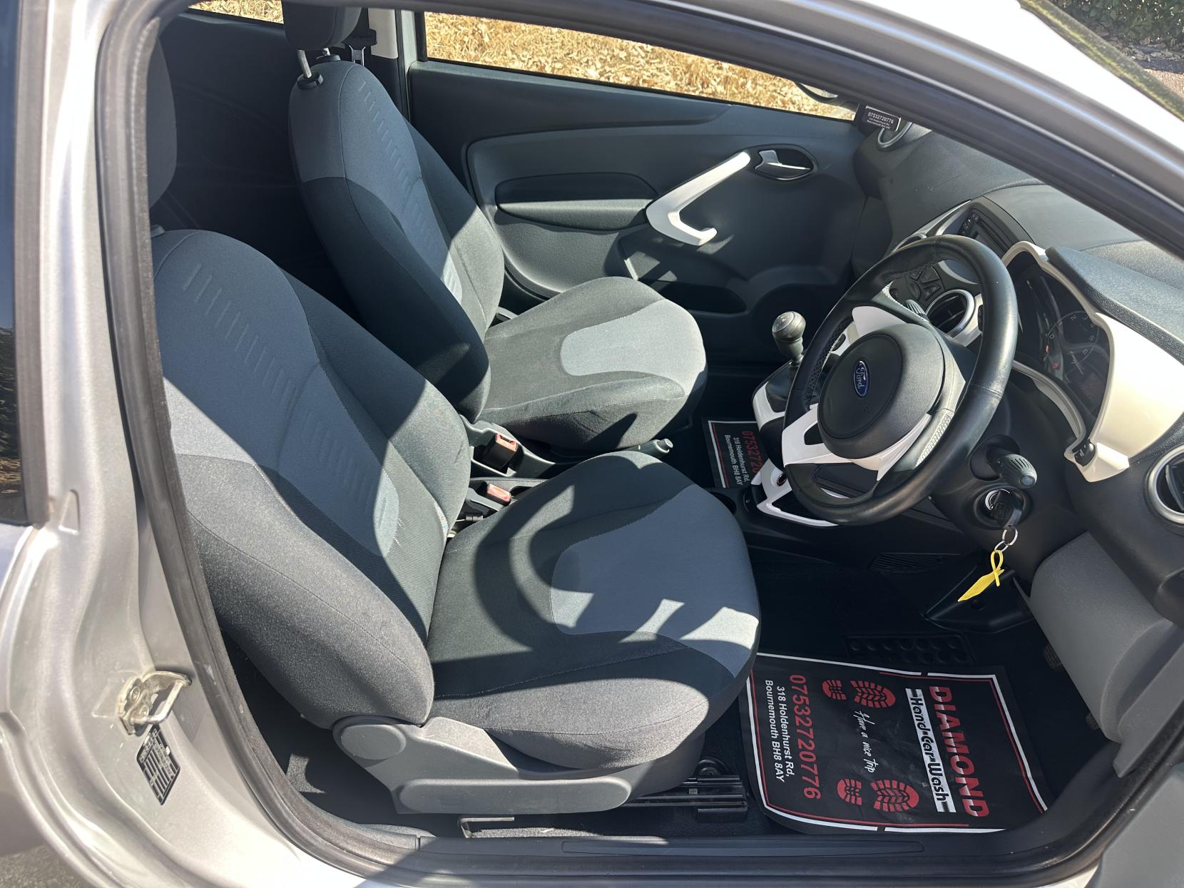 Ford Ka 1.2 Zetec Hatchback 3dr Petrol Manual Euro 5 (s/s) (69 ps)