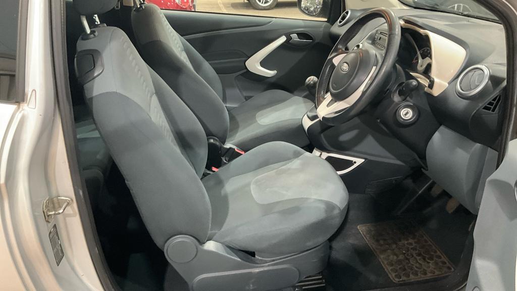 Ford Ka 1.2 Zetec Hatchback 3dr Petrol Manual Euro 5 (s/s) (69 ps)