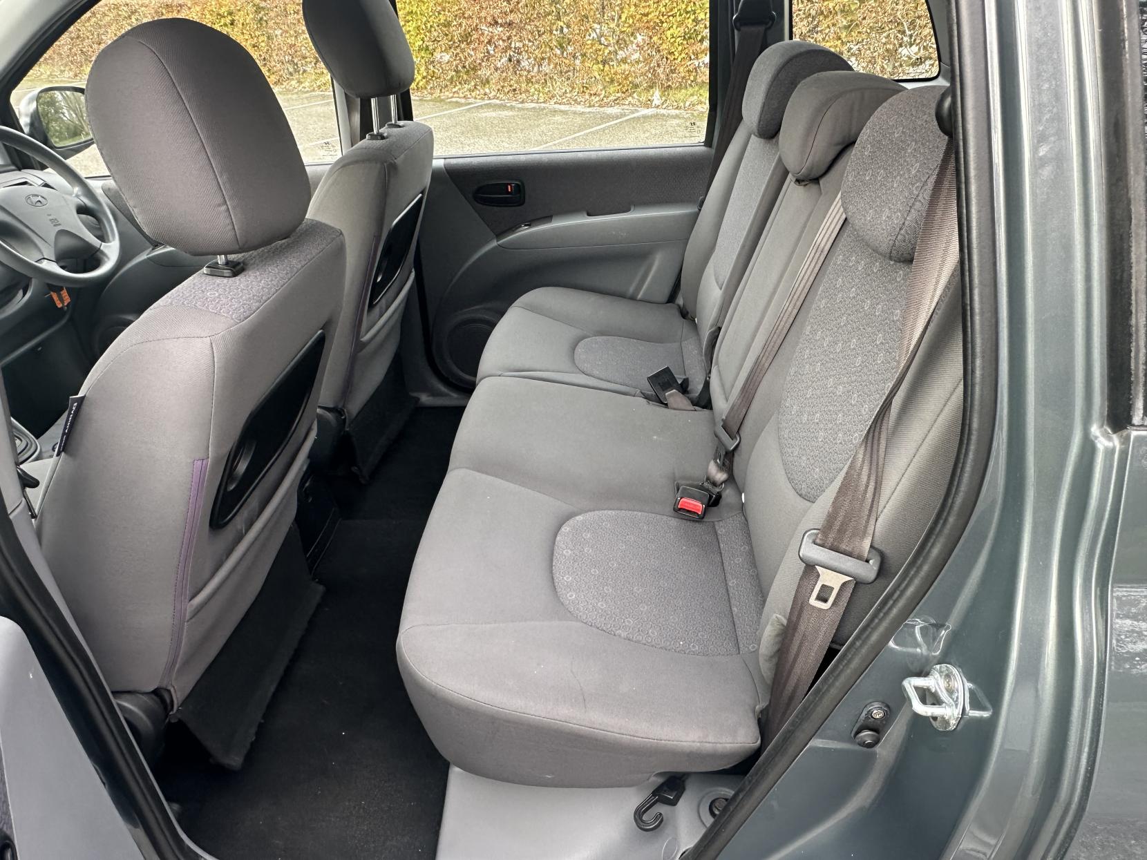 Hyundai Matrix 1.6 Comfort Hatchback 5dr Petrol Auto Euro 4 (102 bhp)