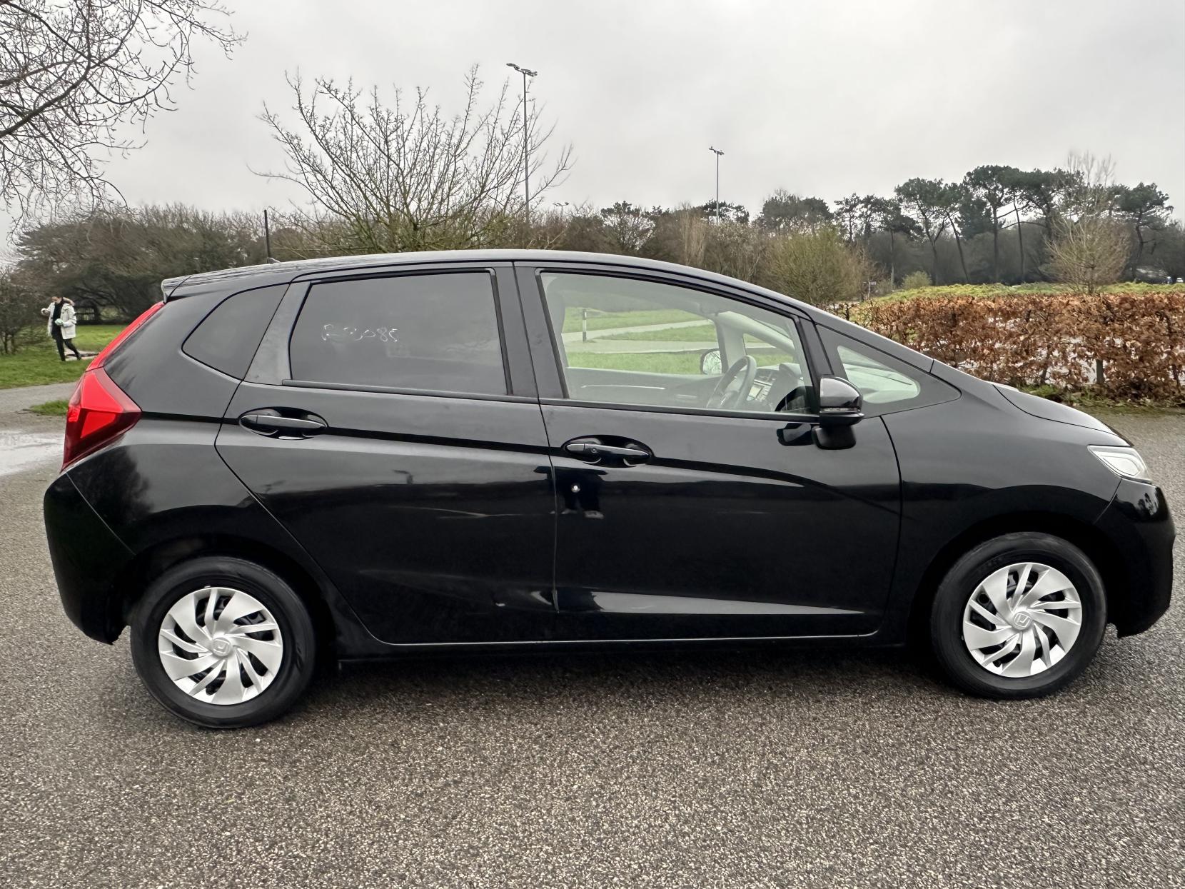 Honda Fit 1.3 2014 HONDA FIT 1.3 Automatic Petrol Black 5dr