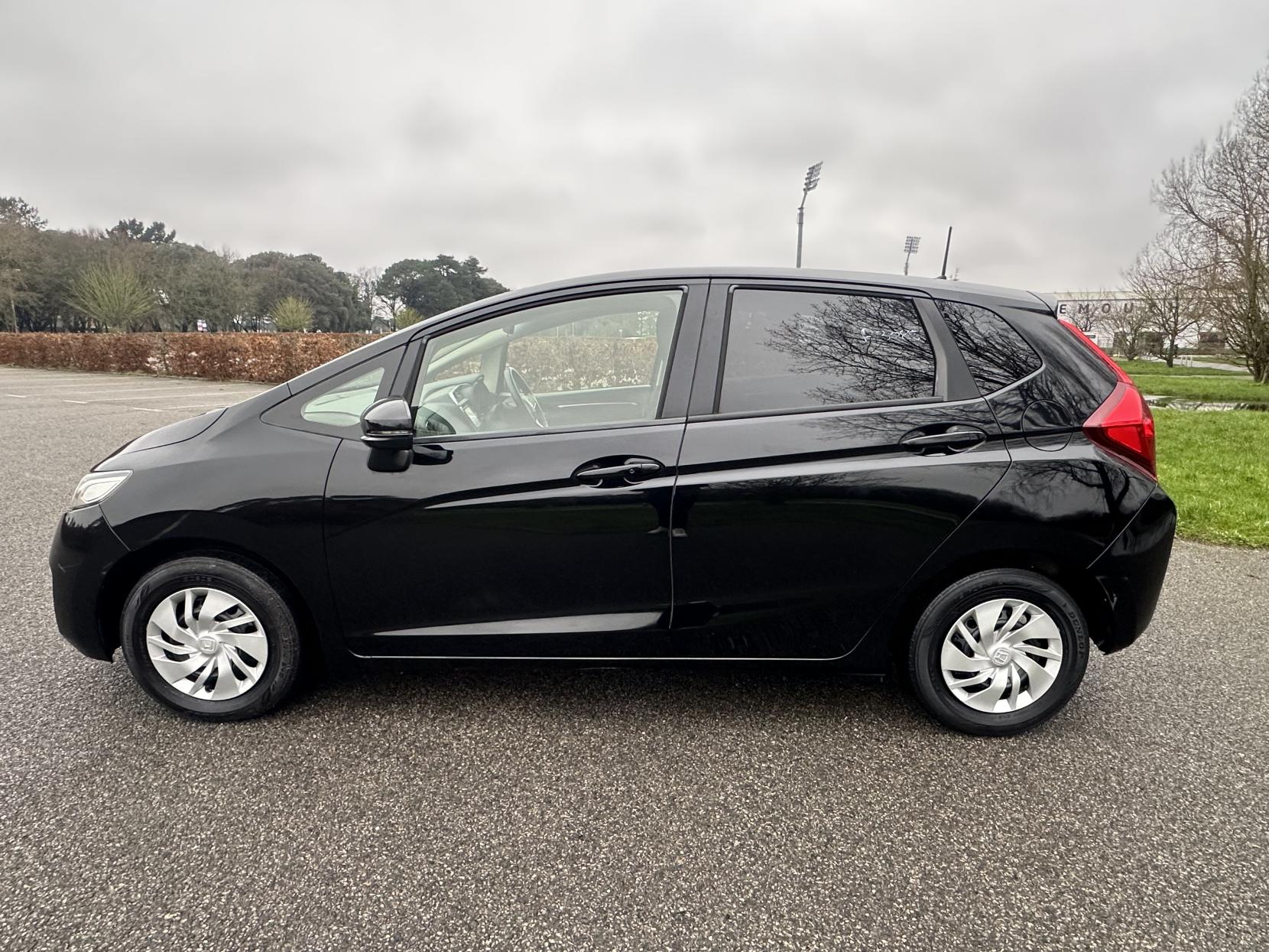 Honda Fit 1.3 2014 HONDA FIT 1.3 Automatic Petrol Black 5dr