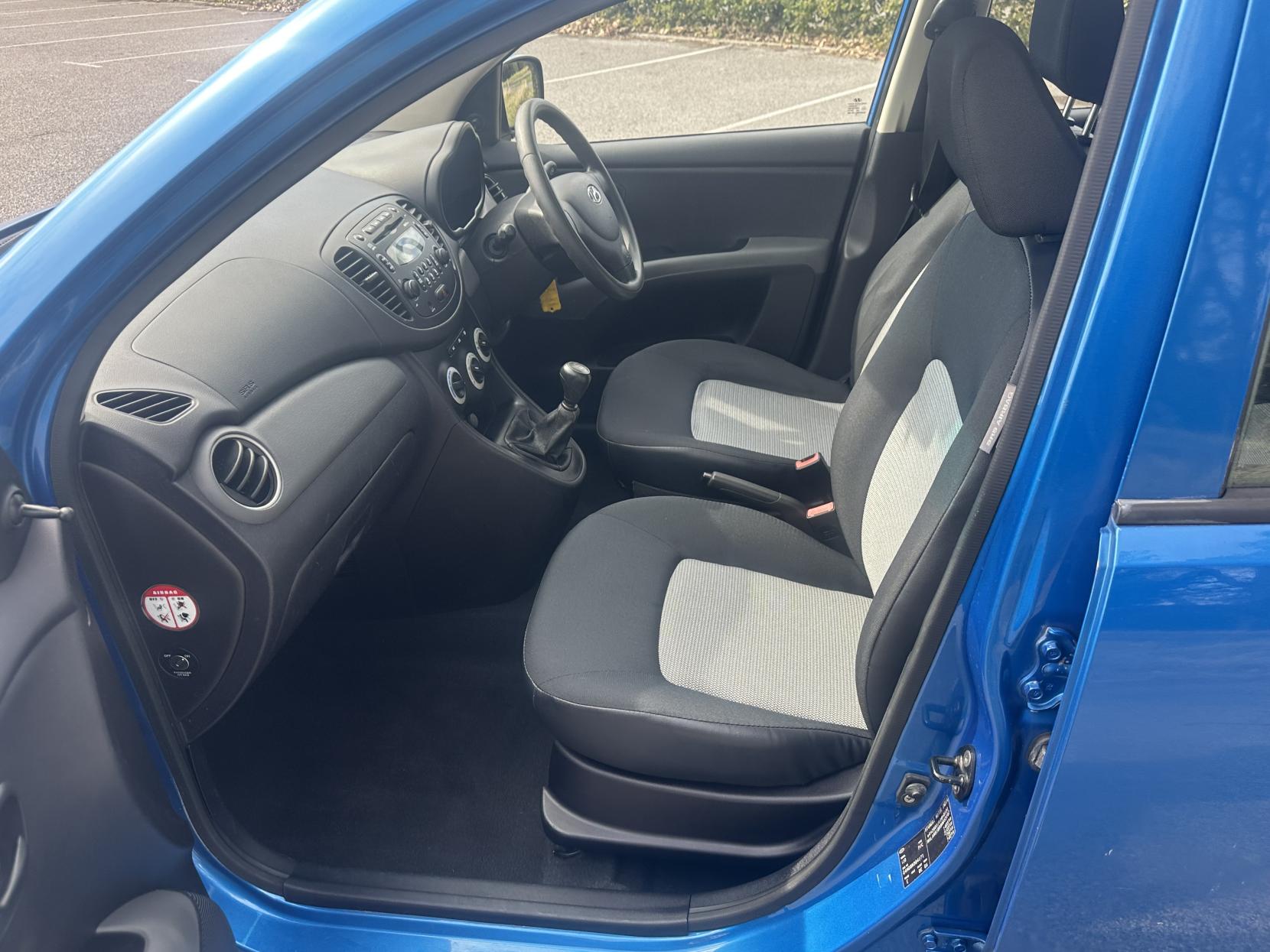 Hyundai i10 1.1 Classic Hatchback 5dr Petrol Manual Euro 4 (66 bhp)