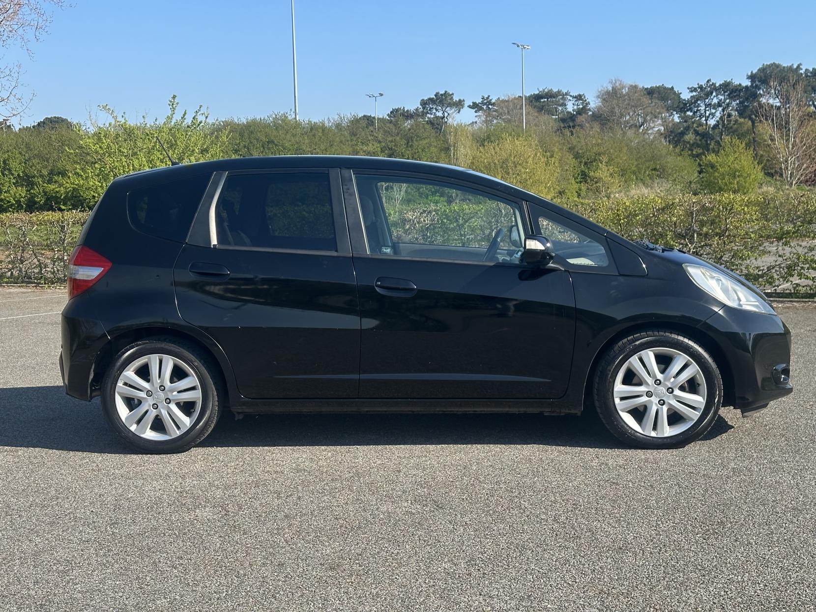 Honda Jazz 1.4 i-VTEC EX Hatchback 5dr Petrol Manual Euro 5 (99 ps)
