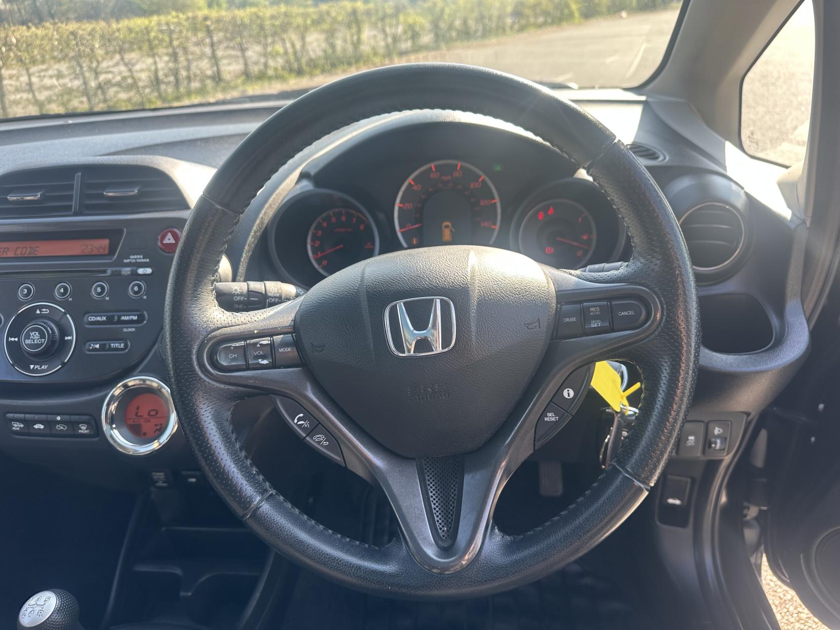Honda Jazz 1.4 i-VTEC EX Hatchback 5dr Petrol Manual Euro 5 (99 ps)
