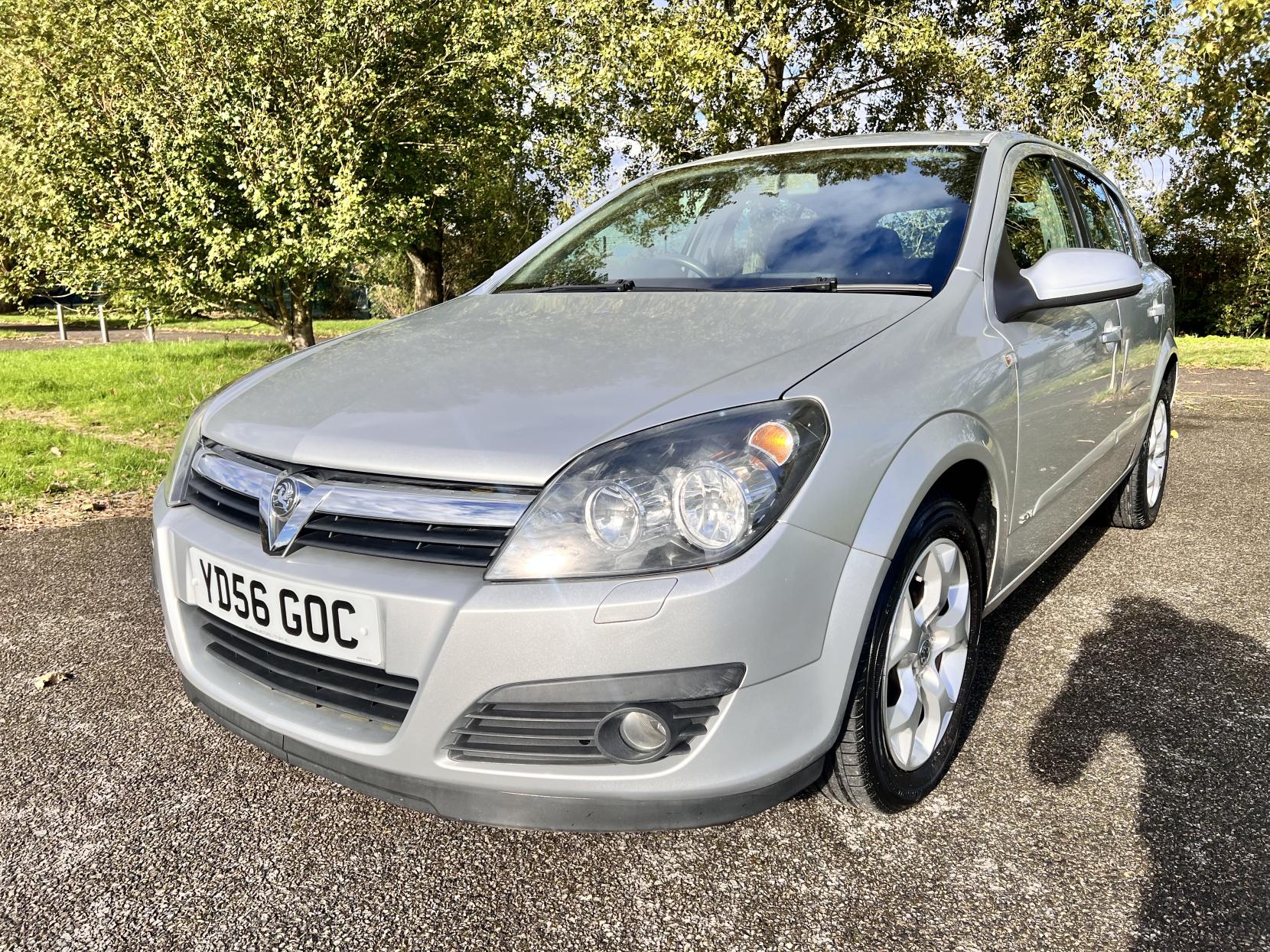 Vauxhall Astra 1.6i 16v SXi Hatchback 5dr Petrol Manual (158 g/km, 103 bhp)