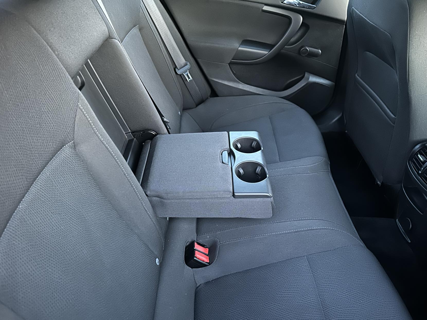 Vauxhall Insignia 1.8 16V Exclusiv Hatchback 5dr Petrol Manual Euro 5 (140 ps)