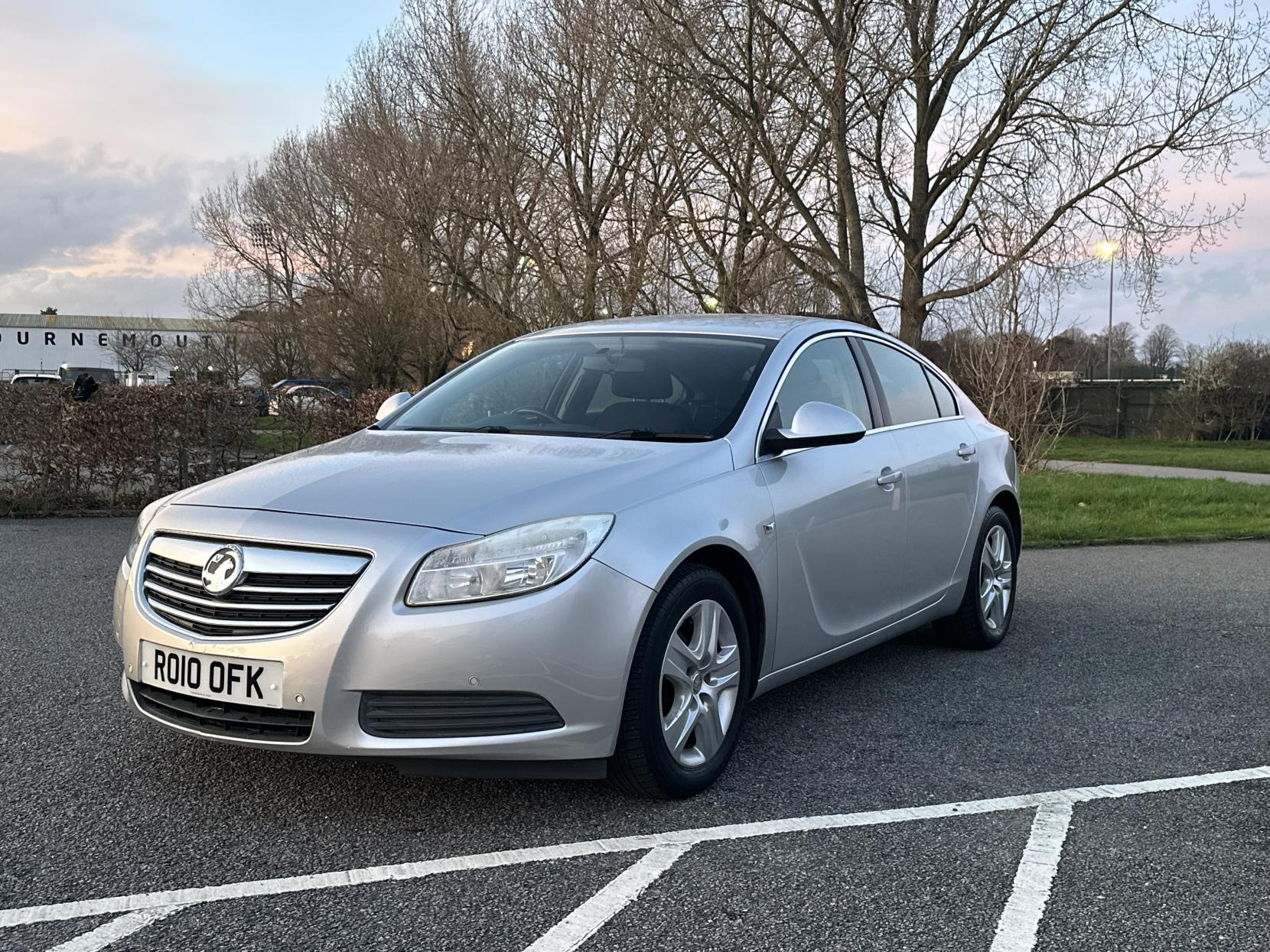 Vauxhall Insignia 1.8 16V Exclusiv Hatchback 5dr Petrol Manual Euro 5 (140 ps)