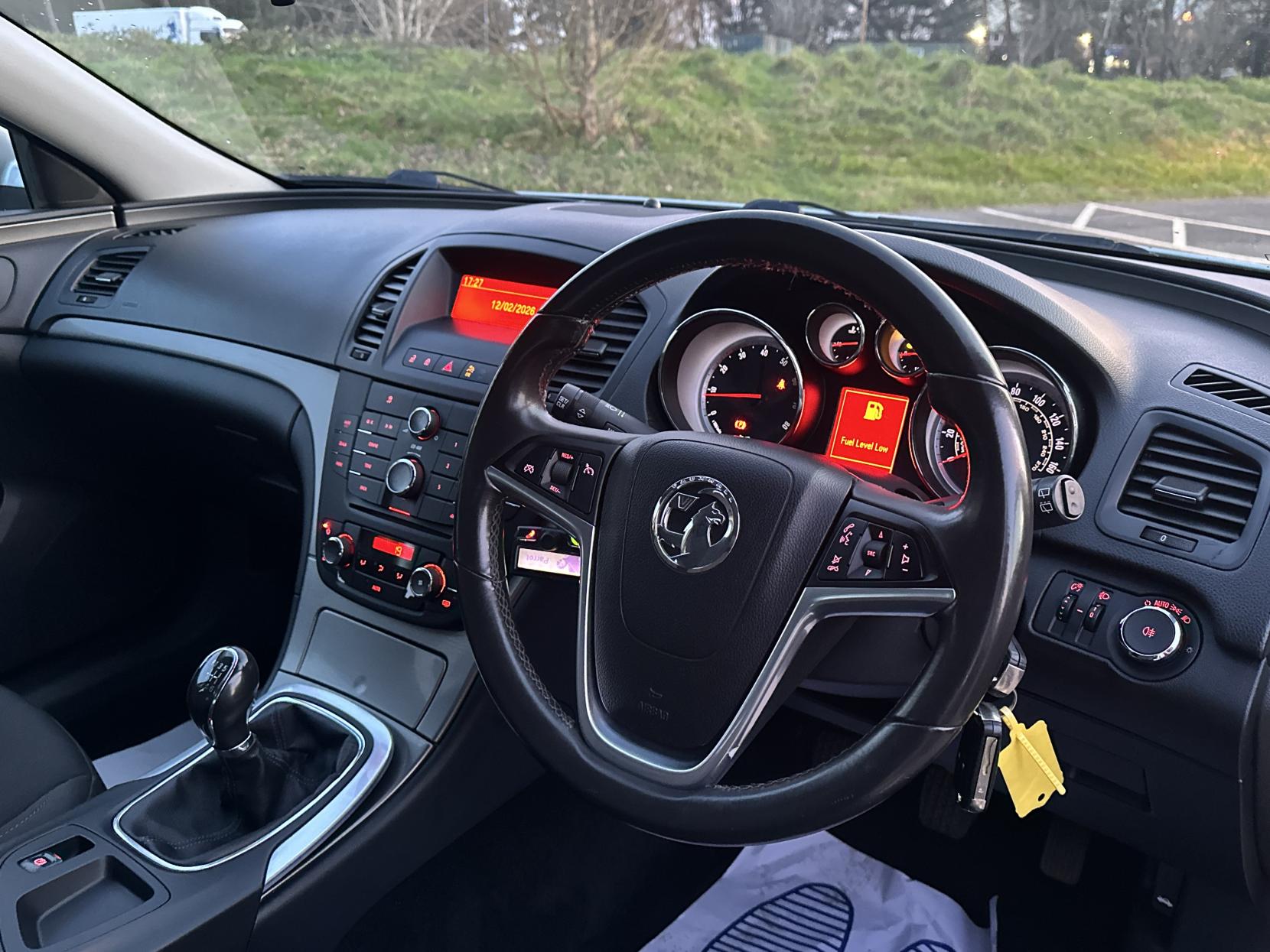 Vauxhall Insignia 1.8 16V Exclusiv Hatchback 5dr Petrol Manual Euro 5 (140 ps)