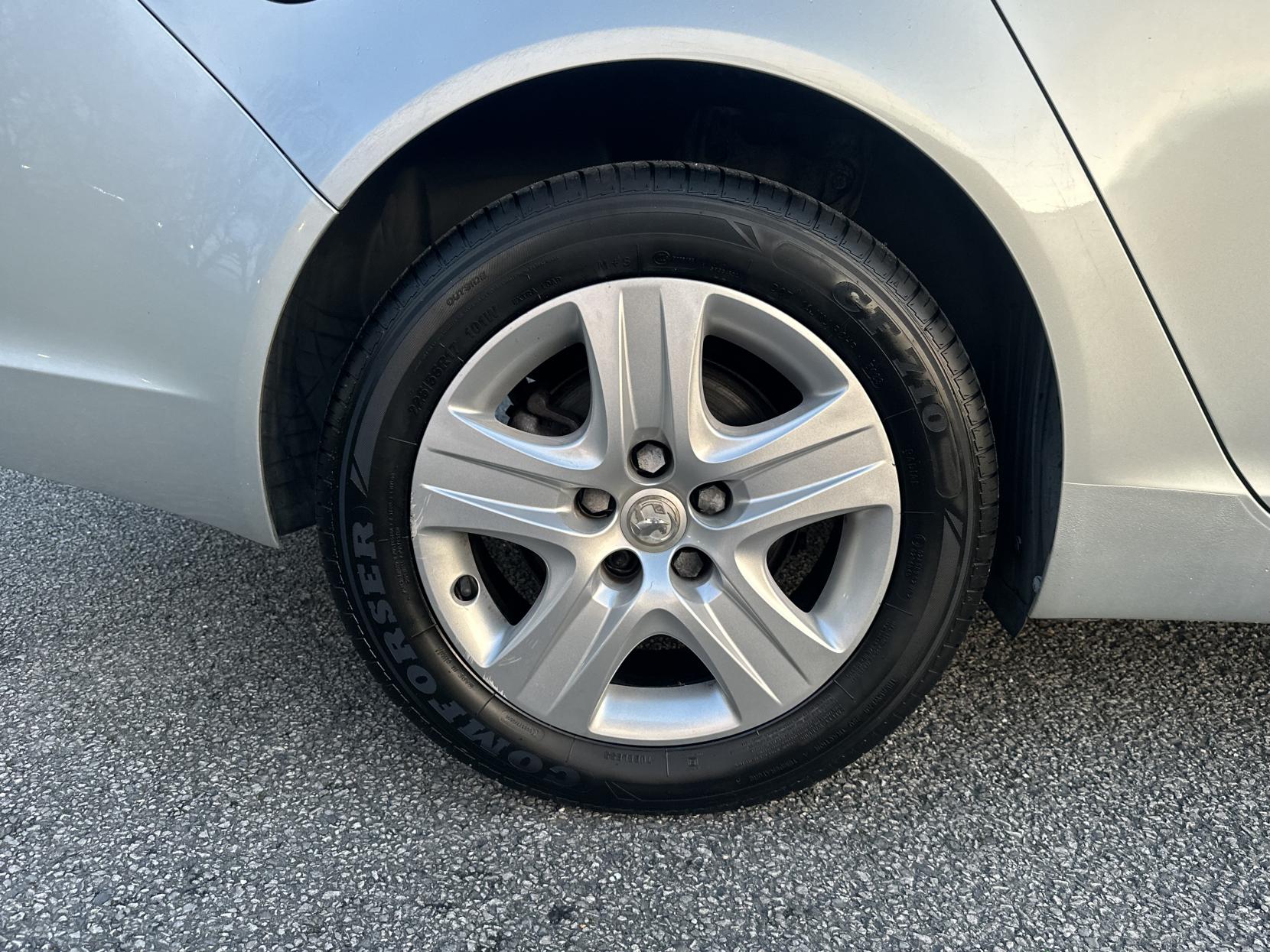 Vauxhall Insignia 1.8 16V Exclusiv Hatchback 5dr Petrol Manual Euro 5 (140 ps)