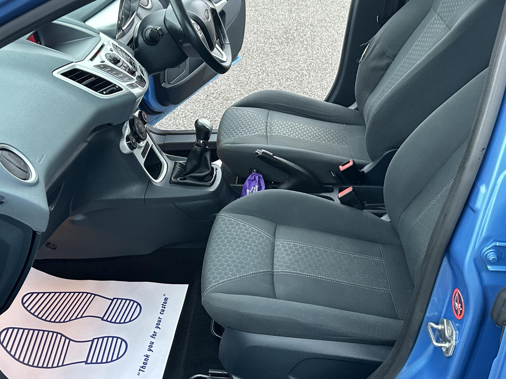 Ford Fiesta 1.4 Zetec Hatchback 5dr Petrol Manual (133 g/km, 94 bhp)