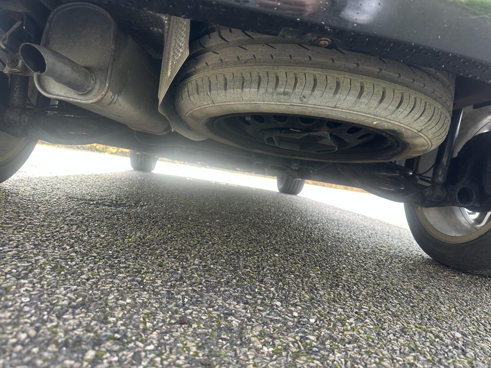 Renault Clio 1.2 Dynamique TomTom Hatchback 5dr Petrol Manual Euro 5 (75 ps)