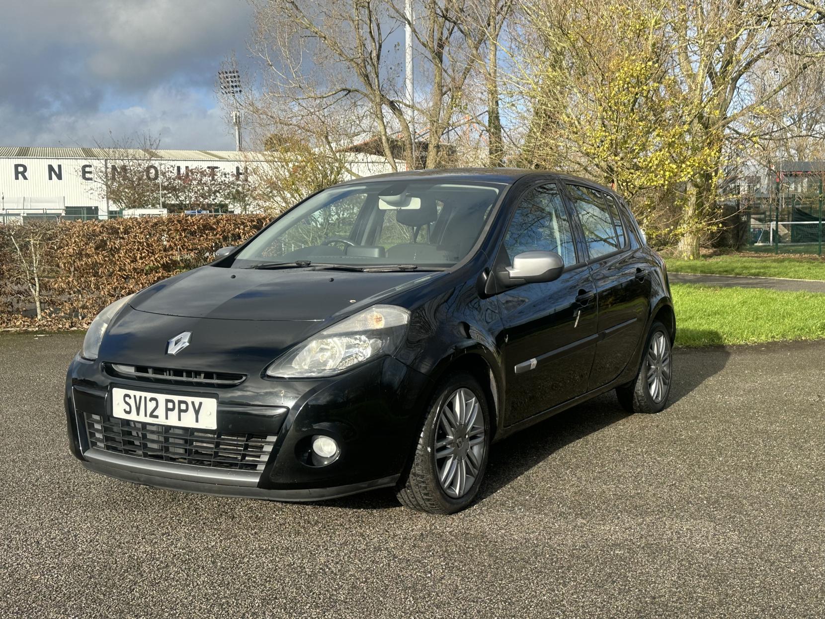 Renault Clio 1.2 Dynamique TomTom Hatchback 5dr Petrol Manual Euro 5 (75 ps)