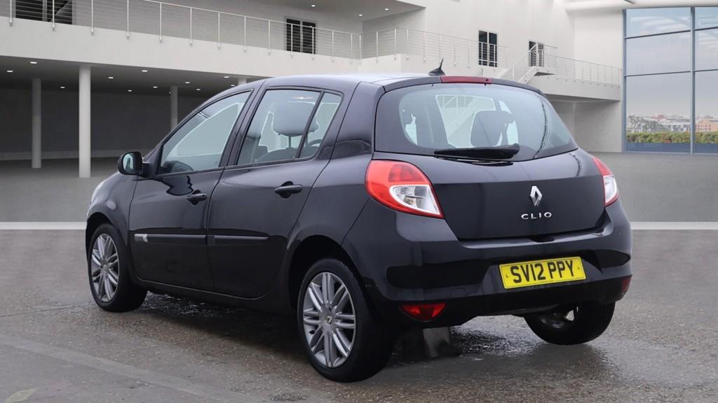 Renault Clio 1.2 Dynamique TomTom Hatchback 5dr Petrol Manual Euro 5 (75 ps)