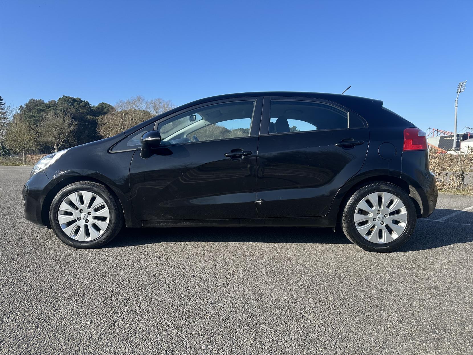 Kia Rio 1.4 2 Hatchback 5dr Petrol Manual Euro 5 (107 bhp)