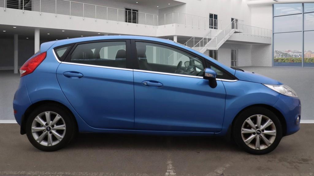 Ford Fiesta 1.4 Zetec Hatchback 5dr Petrol Automatic (154 g/km, 94 bhp)