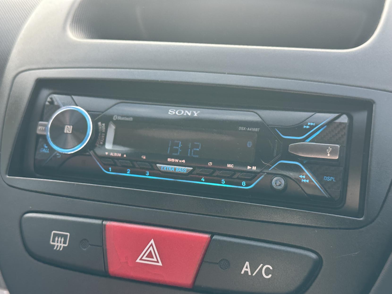 Peugeot 107 1.0 12V Urban Move Hatchback 5dr Petrol Manual Euro 4 (68 ps)