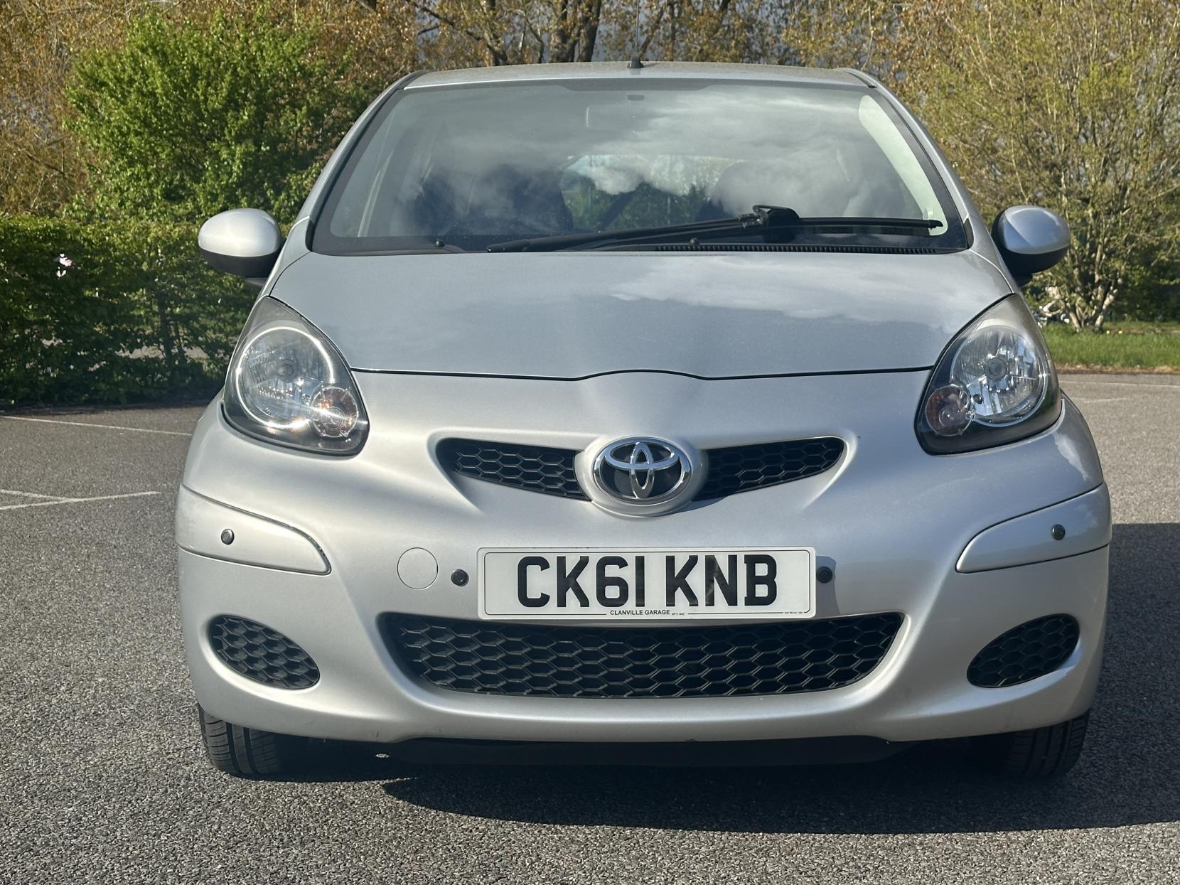 Toyota AYGO 1.0 VVT-i Ice Hatchback 5dr Petrol Manual Euro 5 (67 ps)
