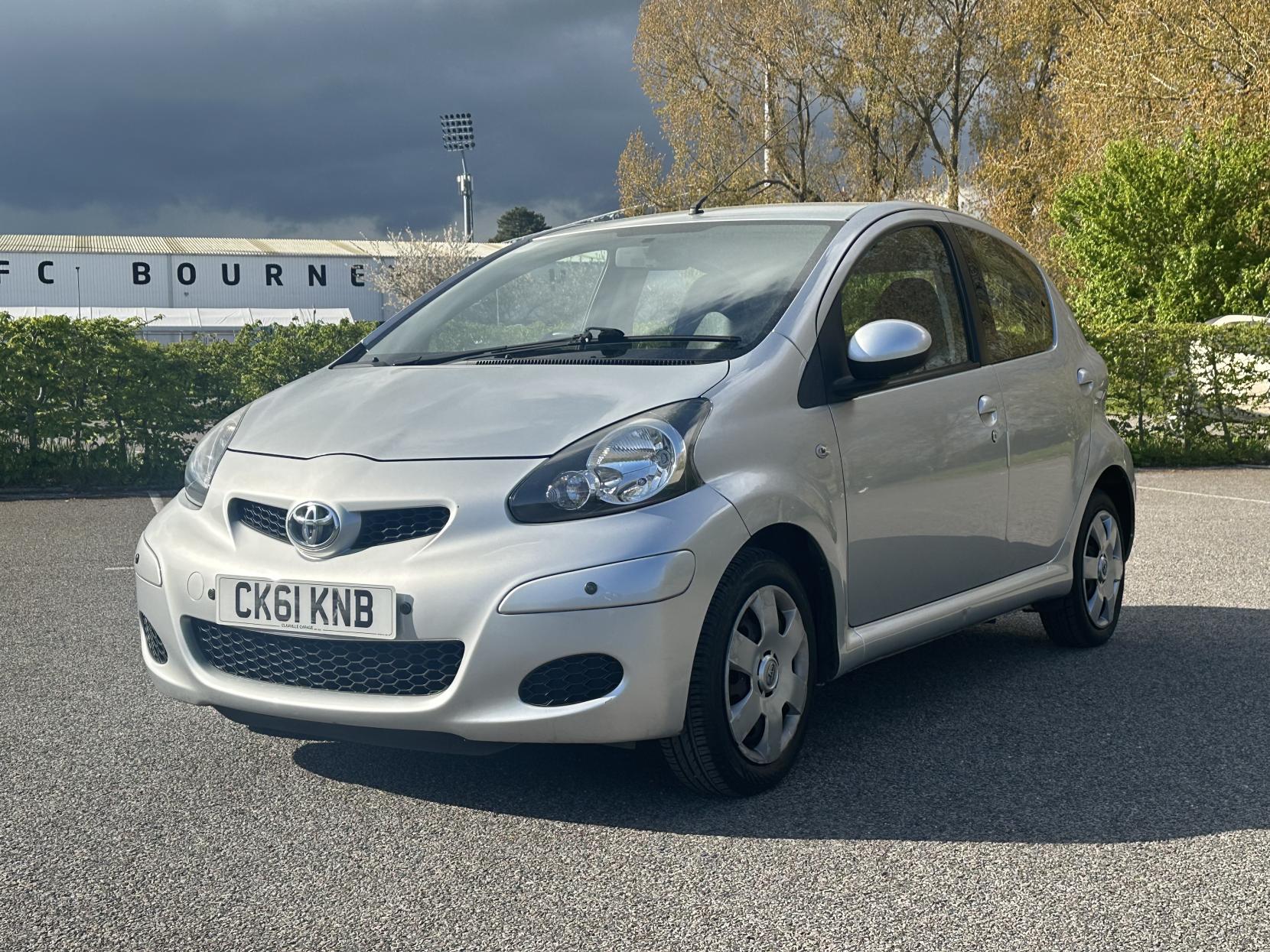 Toyota AYGO 1.0 VVT-i Ice Hatchback 5dr Petrol Manual Euro 5 (67 ps)