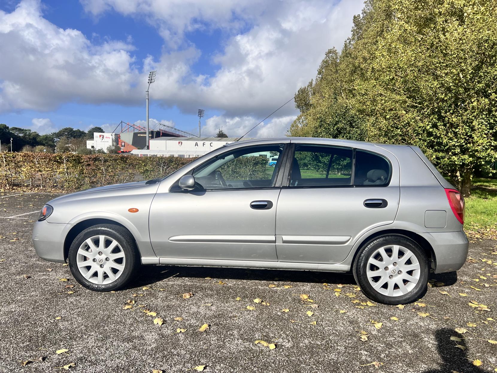 Nissan Almera 1.5 SE Hatchback 5dr Petrol Manual (160 g/km, 89 bhp)