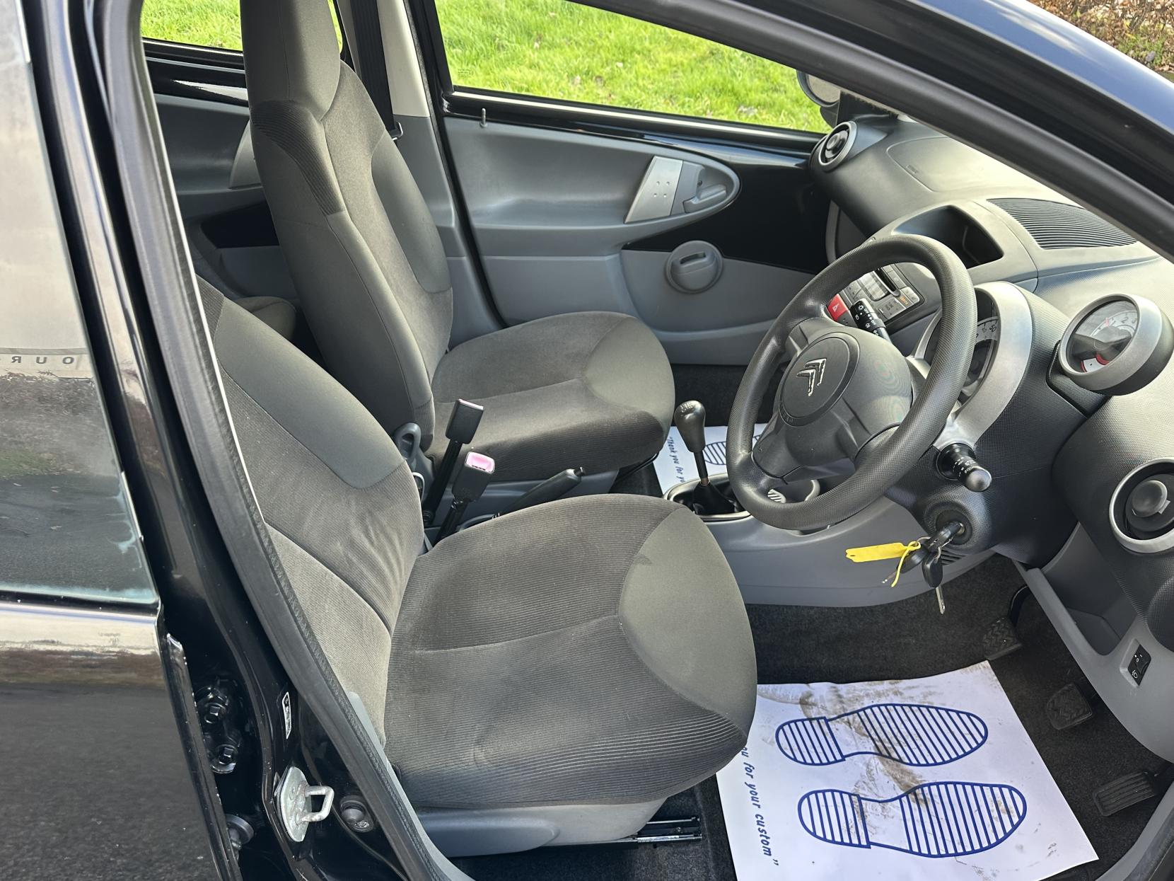 Citroen C1 1.0i Rhythm Hatchback 5dr Petrol Manual Euro 4 (67 ps)