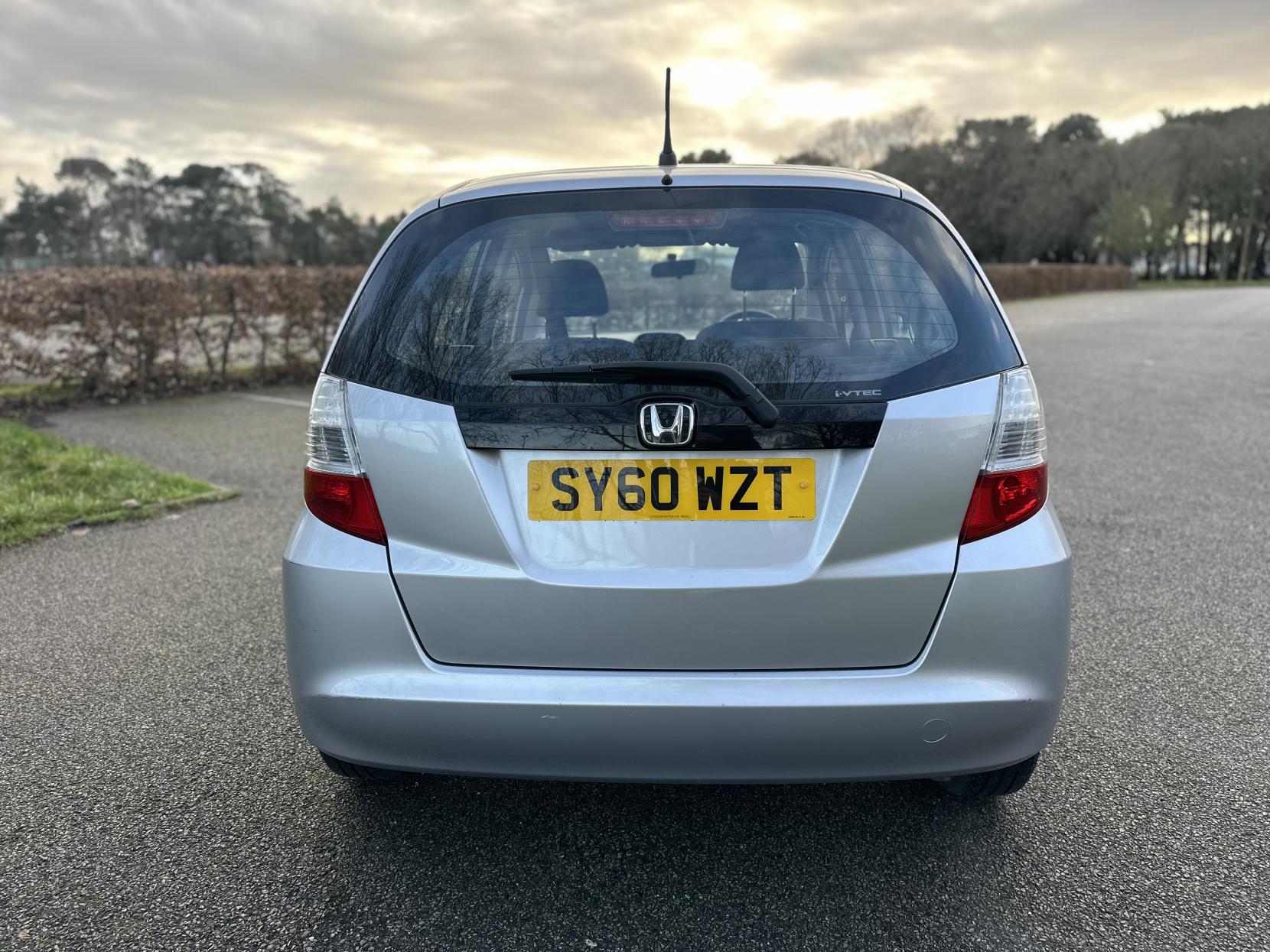 Honda Jazz 1.4 i-VTEC ES Hatchback 5dr Petrol Manual Euro 5 (99 ps)