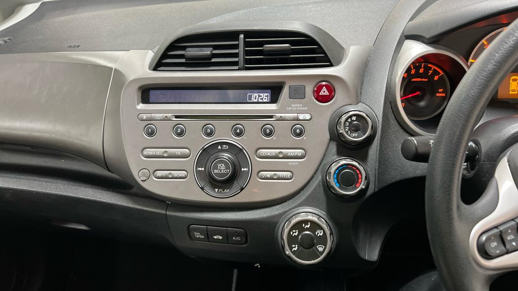 Honda Jazz 1.4 i-VTEC ES Hatchback 5dr Petrol Manual Euro 5 (99 ps)