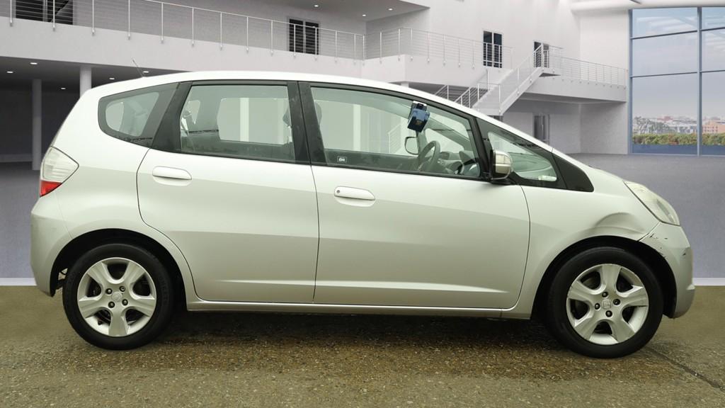 Honda Jazz 1.4 i-VTEC ES Hatchback 5dr Petrol Manual Euro 5 (99 ps)