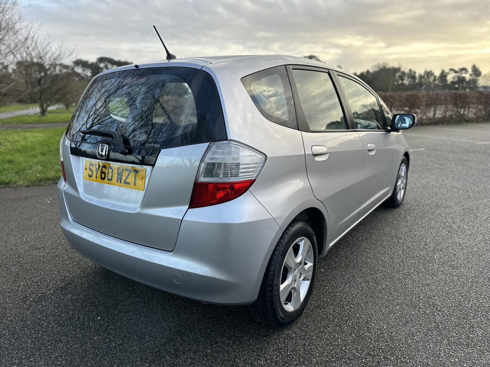 Honda Jazz 1.4 i-VTEC ES Hatchback 5dr Petrol Manual Euro 5 (99 ps)