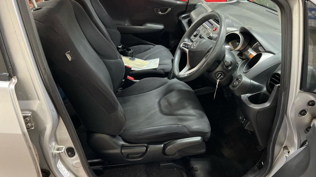 Honda Jazz 1.4 i-VTEC ES Hatchback 5dr Petrol Manual Euro 5 (99 ps)