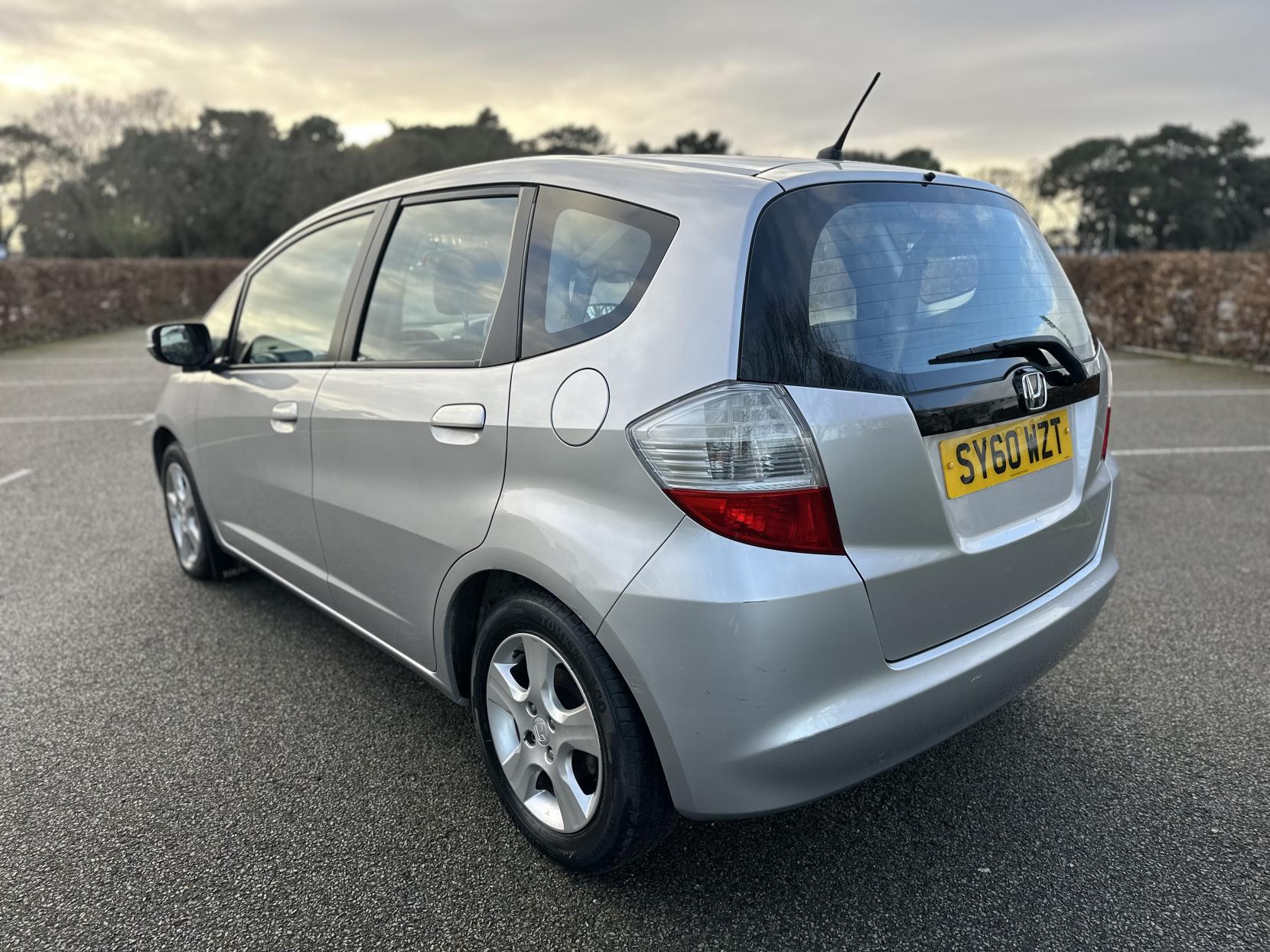 Honda Jazz 1.4 i-VTEC ES Hatchback 5dr Petrol Manual Euro 5 (99 ps)