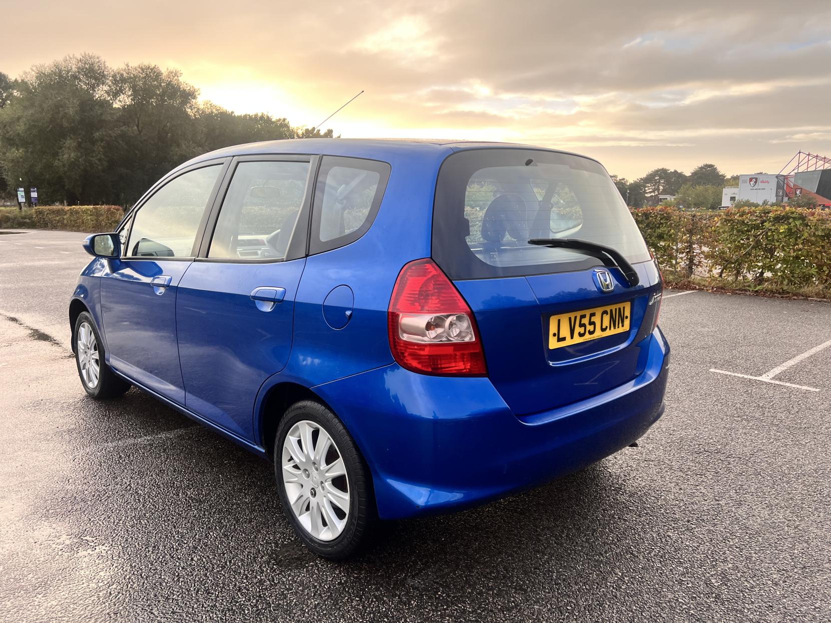 Honda Jazz 1.4 i-DSI SE Hatchback 5dr Petrol Manual (137 g/km, 82 bhp)