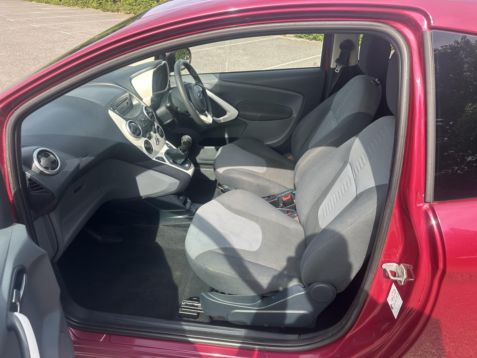 Ford Ka 1.2 Zetec Hatchback 3dr Petrol Manual Euro 4 (69 ps)