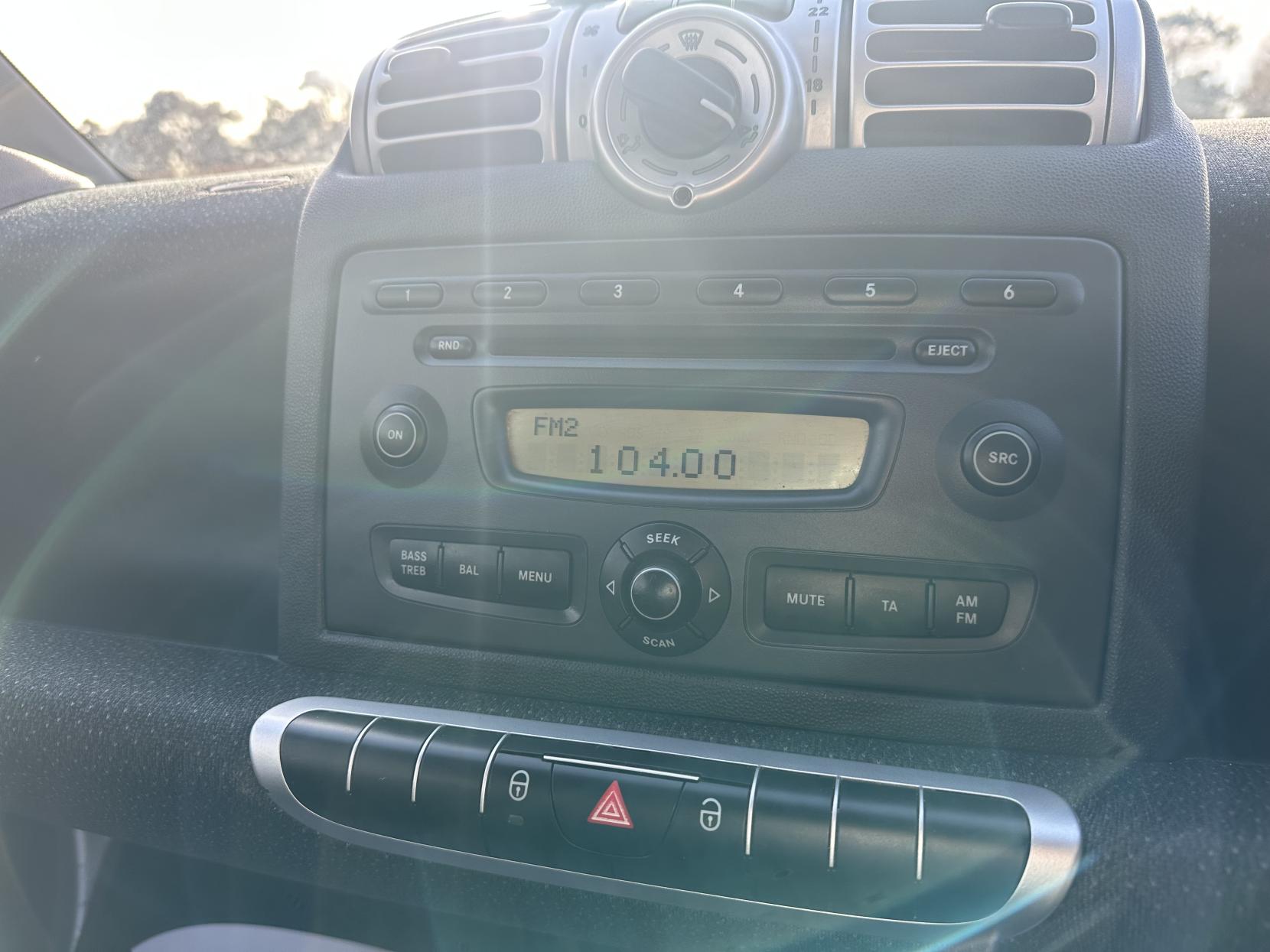 Smart fortwo 1.0 MHD Passion Coupe 2dr Petrol Auto Euro 4 (71 bhp)