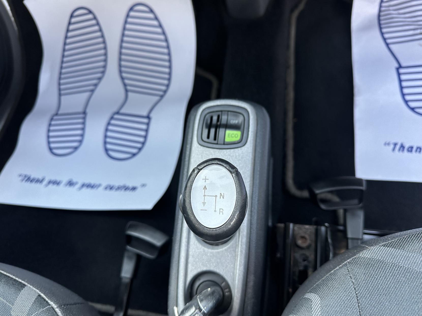 Smart fortwo 1.0 MHD Passion Coupe 2dr Petrol Auto Euro 4 (71 bhp)